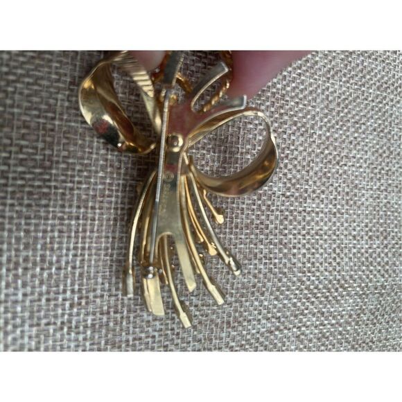 Vintage Sarah Coventry Vogue Rhinestone Bow Brooch Pin - Picture 2 of 5